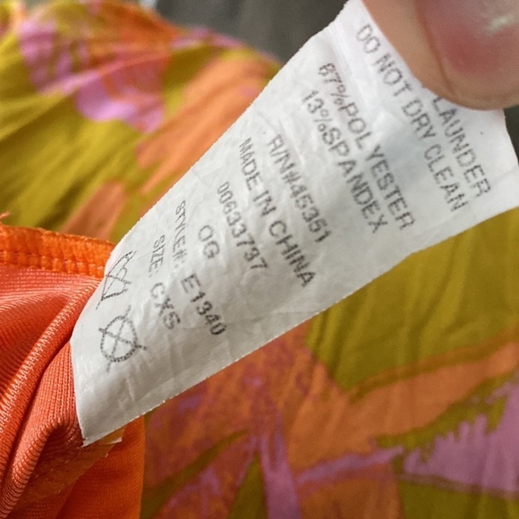 Curtain Call Costumes Pink Sequin High Neck Short Dance Costume Size XS - Picture 8 of 8